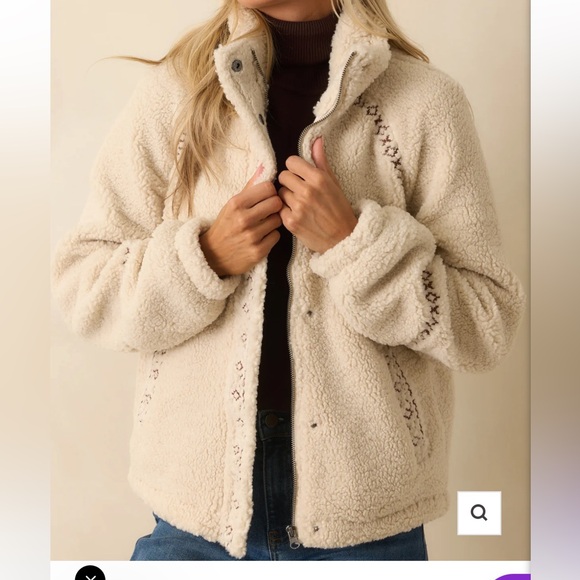 Jackets & Blazers - Cozy Cream Sherpa Jacket Thread & Supply size small